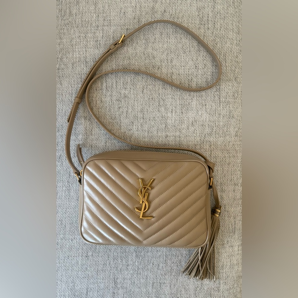 Yves Saint Laurent Lou Camera Bag